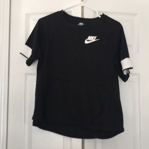 Women’s crop sweatshirt